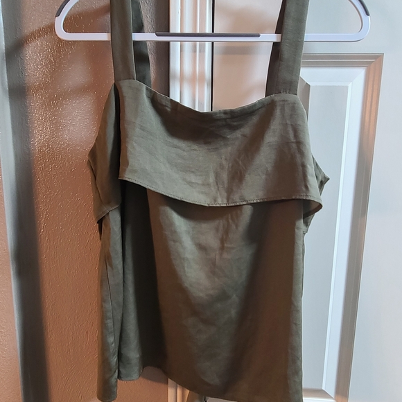 Banana Republic  Olive Green Bow Tie  Back Top - Picture 3 of 15